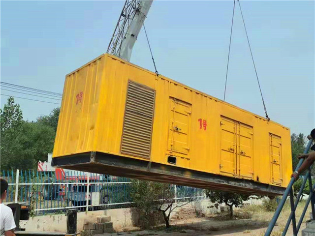 七里河300KW柴油发电机组油耗是多少？