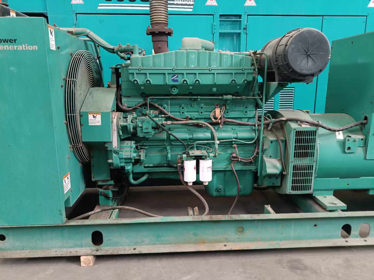 七里河过载会对 600kW 柴油发电机组造成哪些损害？